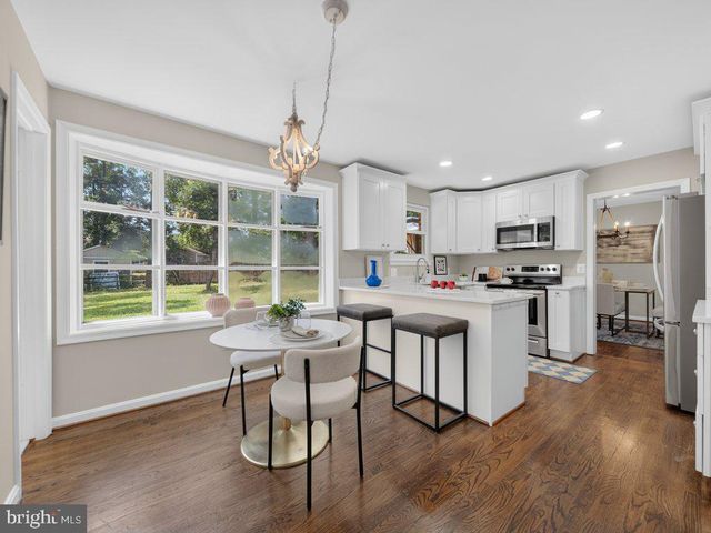 5502 KINGS PARK DR, Springfield, VA 22151