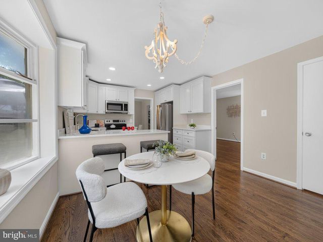 5502 KINGS PARK DR, Springfield, VA 22151