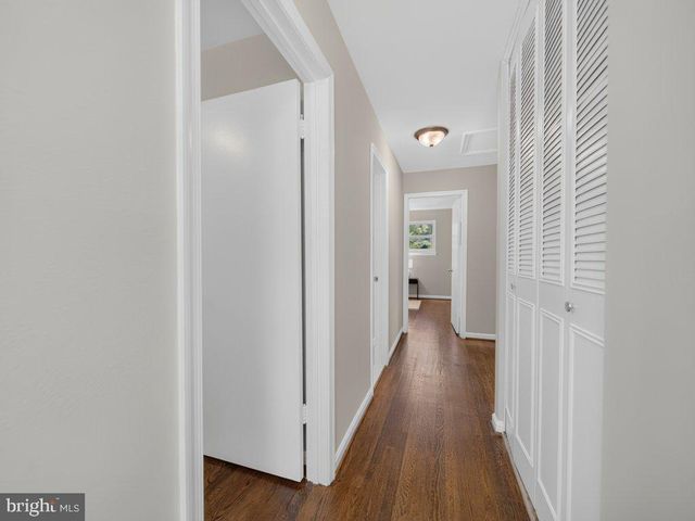 5502 KINGS PARK DR, Springfield, VA 22151