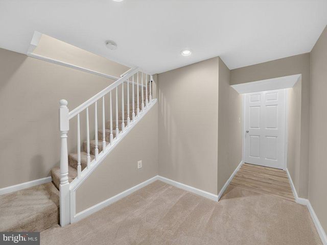 5502 KINGS PARK DR, Springfield, VA 22151