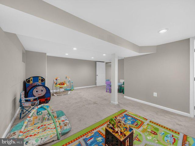 5502 KINGS PARK DR, Springfield, VA 22151