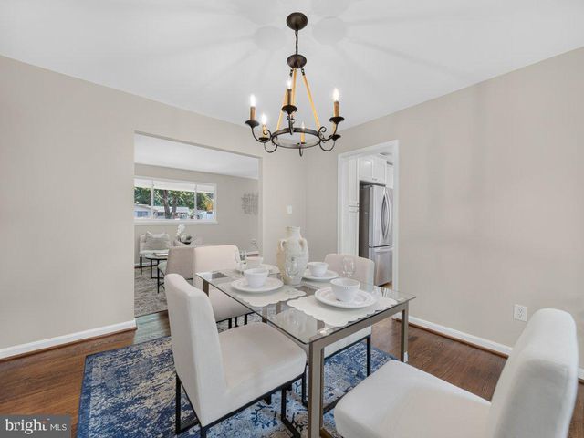 5502 KINGS PARK DR, Springfield, VA 22151