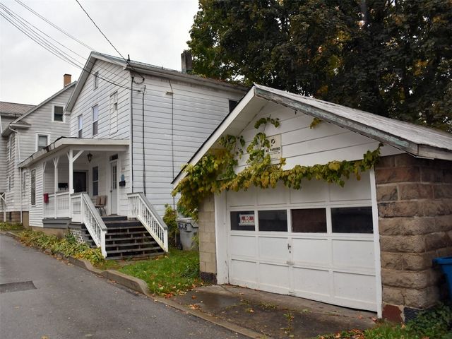 328 WALLACE Street, Meadville, PA 16335