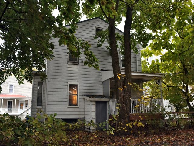 328 WALLACE Street, Meadville, PA 16335