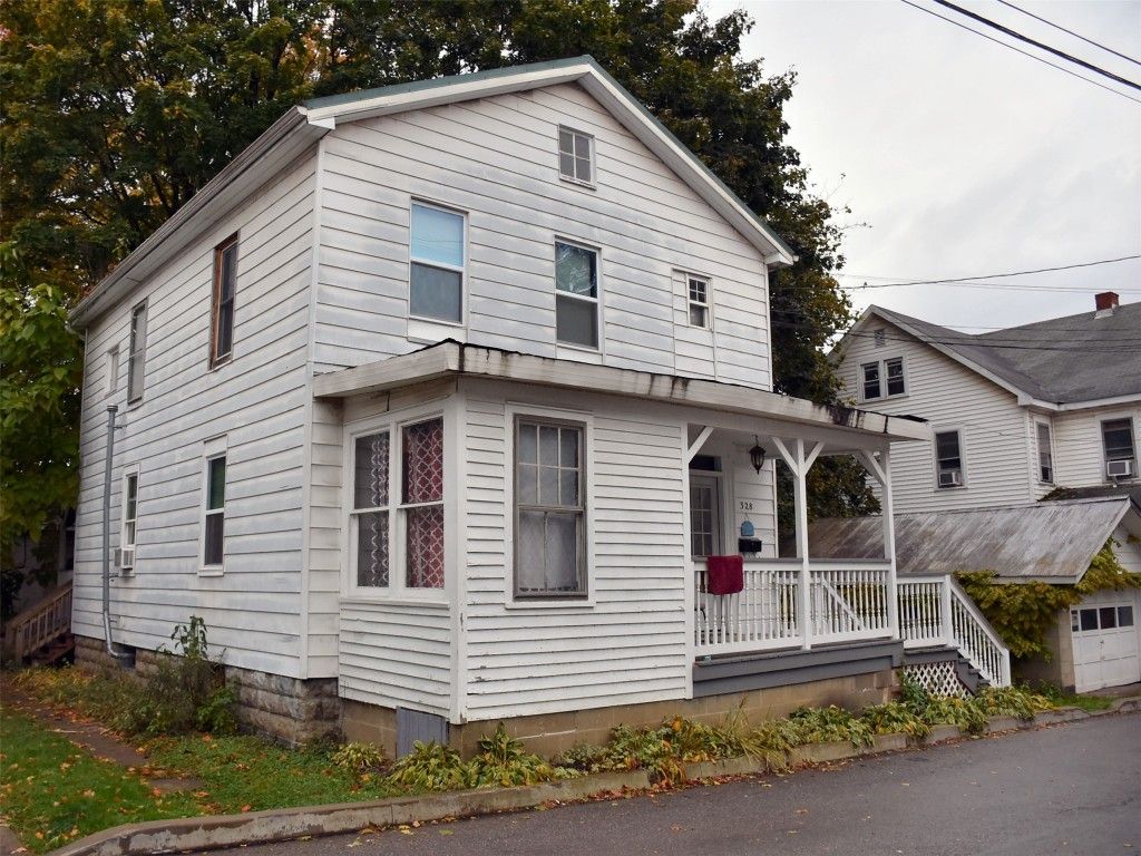 328 WALLACE Street, Meadville, PA 16335