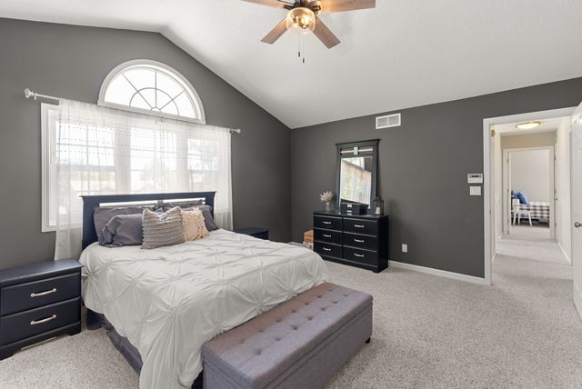 12374 Wellington Ridge Drive, Clive, IA 50325