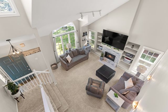 12374 Wellington Ridge Drive, Clive, IA 50325