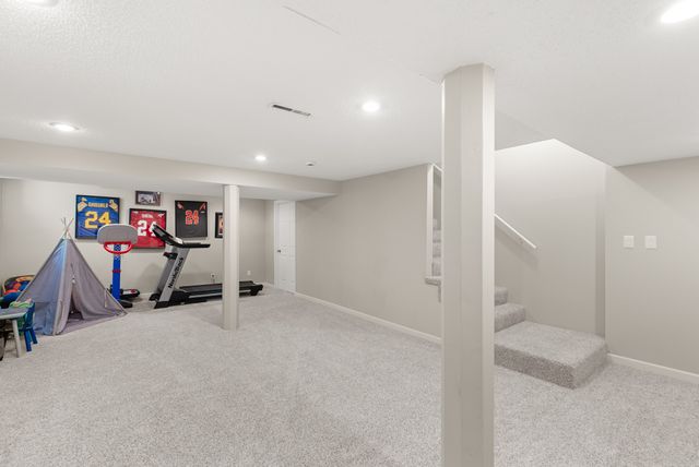 12374 Wellington Ridge Drive, Clive, IA 50325