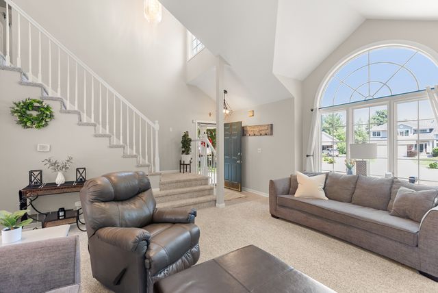 12374 Wellington Ridge Drive, Clive, IA 50325