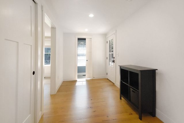 136 Holden Wood Rd, Concord, MA 01742