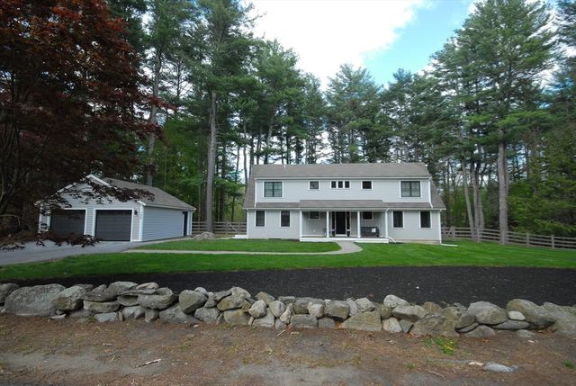 136 Holden Wood Rd, Concord, MA 01742