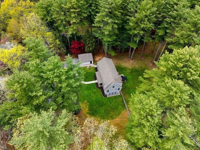 136 Holden Wood Rd, Concord, MA 01742