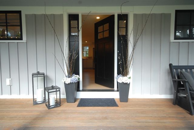 136 Holden Wood Rd, Concord, MA 01742