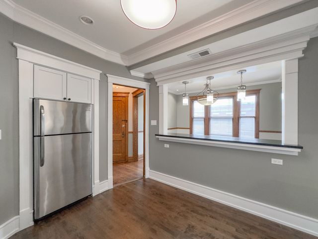 1940 W Berenice Avenue 2, Chicago, IL 60613