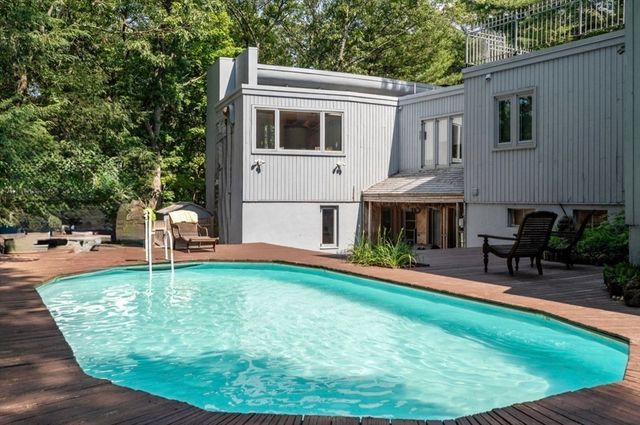 108 Codman Rd, Brookline, MA 02445