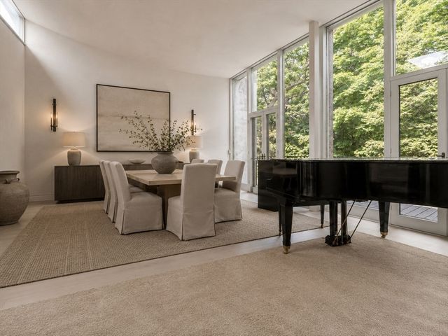 108 Codman Rd, Brookline, MA 02445