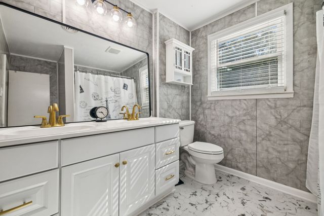 129 Dylark Dr, Waverly, TN 37185