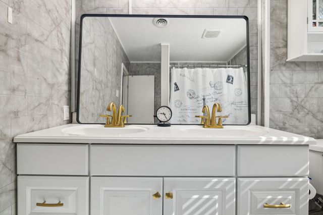 129 Dylark Dr, Waverly, TN 37185