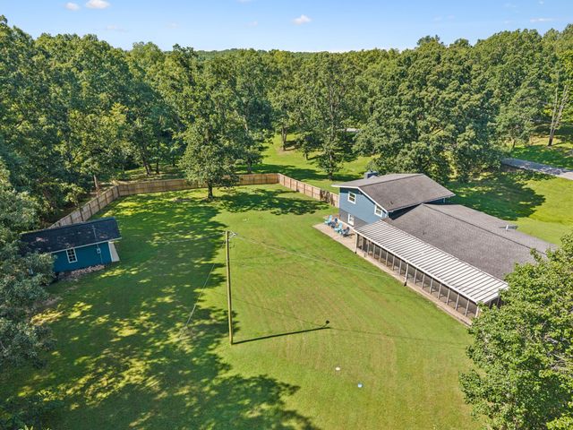 129 Dylark Dr, Waverly, TN 37185