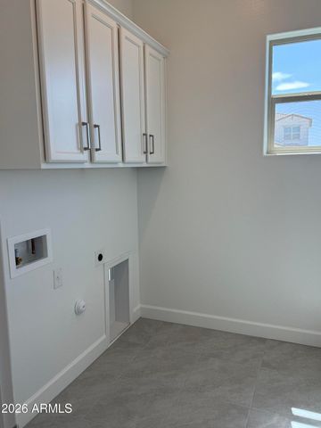 2921 E MISSION Lane, San Tan Valley, AZ 85140