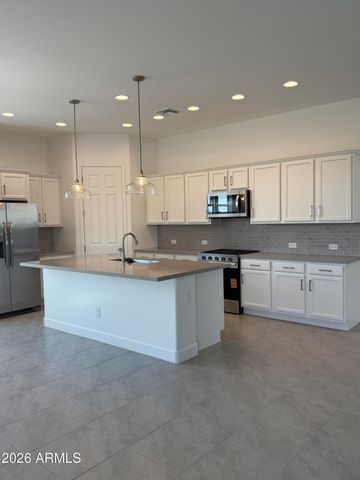 2921 E MISSION Lane, San Tan Valley, AZ 85140