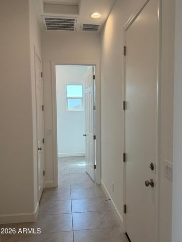 2921 E MISSION Lane, San Tan Valley, AZ 85140