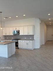 2921 E MISSION Lane, San Tan Valley, AZ 85140