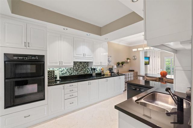 1228 Hillsboro Mile 202, Hillsboro Beach, FL 33062