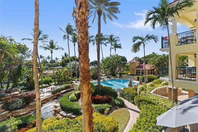 1228 Hillsboro Mile 202, Hillsboro Beach, FL 33062