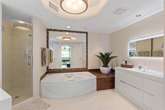 1228 Hillsboro Mile 202, Hillsboro Beach, FL 33062