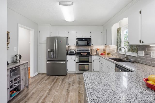 3918 Plum Street, Conover, NC 28613