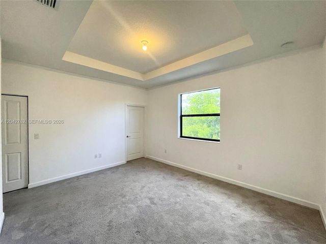 307 NE 208th Ter, Miami, FL 33179