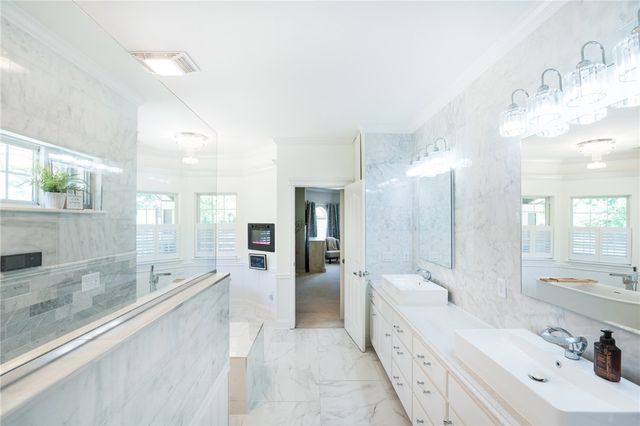 11445 Gabriel Lane, Bentonville, AR 72712