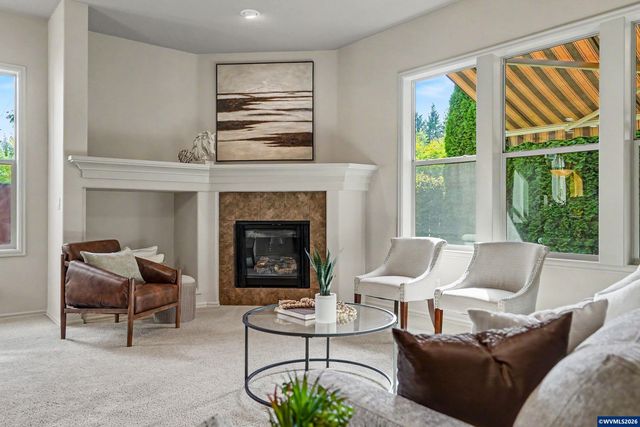980 Troon St NW, Albany, OR 97321