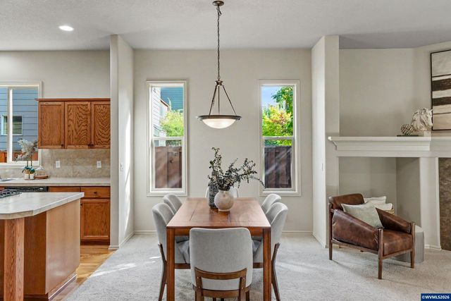 980 Troon St NW, Albany, OR 97321