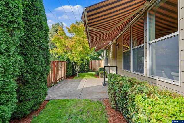 980 Troon St NW, Albany, OR 97321
