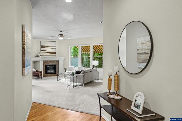 980 Troon St NW, Albany, OR 97321
