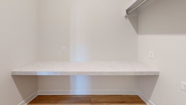 4646 W Emerald Bay Ct, Wichita, KS 67205