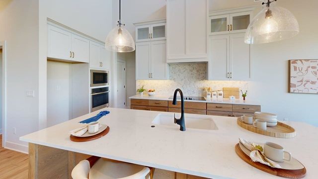 4646 W Emerald Bay Ct, Wichita, KS 67205