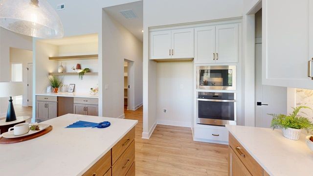4646 W Emerald Bay Ct, Wichita, KS 67205