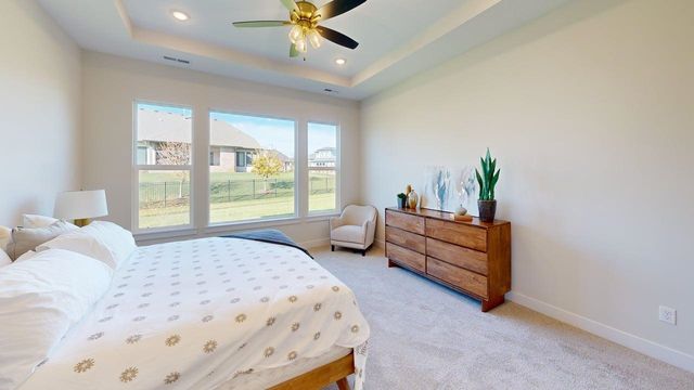 4646 W Emerald Bay Ct, Wichita, KS 67205