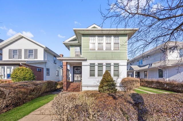 2109 Avenue R, Brooklyn, NY 11229