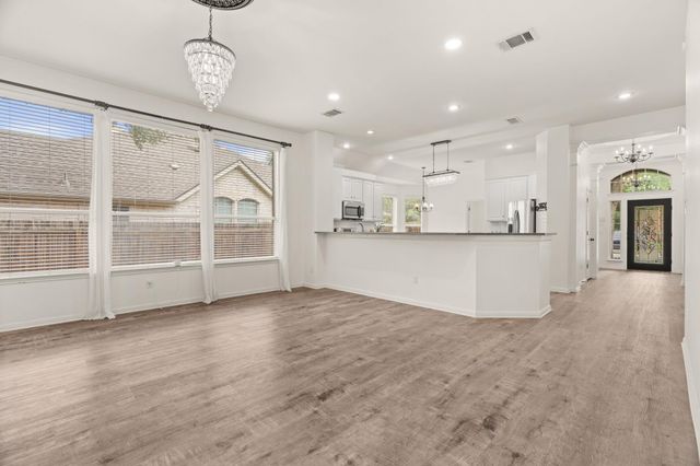 6409 Salcon Cliff DR, Austin, TX 78749