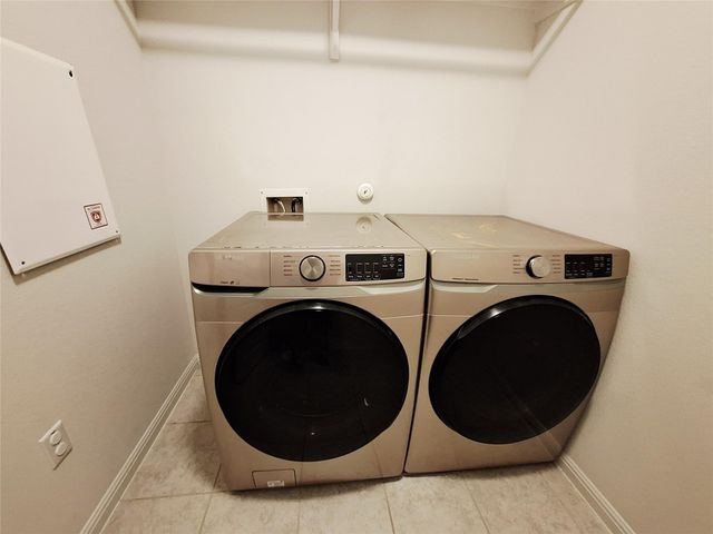 7800 Hillock TER, Austin, TX 78744