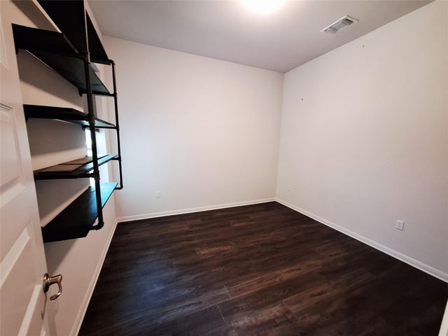 7800 Hillock TER, Austin, TX 78744