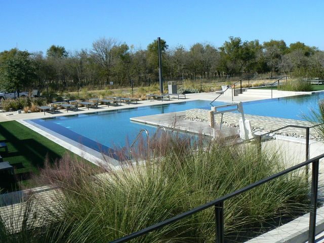7800 Hillock TER, Austin, TX 78744