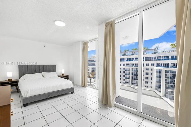 2401 Collins Ave 1906, Miami Beach, FL 33140
