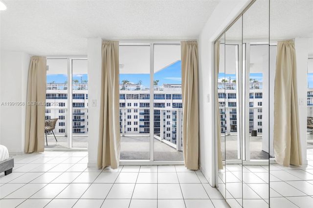 2401 Collins Ave 1906, Miami Beach, FL 33140