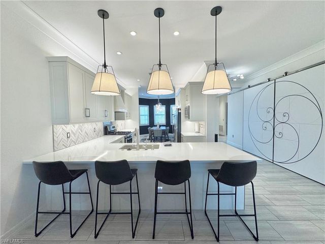 4231 Siderno CT, Naples, FL 34119