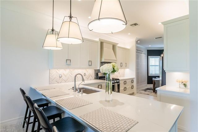 4231 Siderno CT, Naples, FL 34119